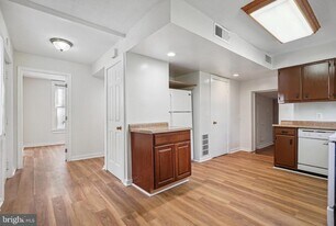 7405 Columbia Ave in College Park, MD - Building Photo