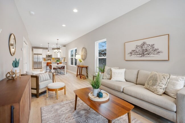 property at 423 12th Ave N