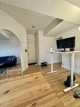 1221 Rachel Rue E in Montréal, QC - Building Photo - Building Photo