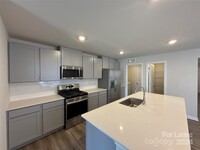 13235 Hampton Bay Ln in Charlotte, NC - Building Photo - Building Photo