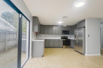 6242 NW 1st St in Margate, FL - Building Photo - Building Photo