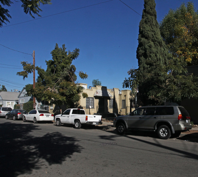 1148-1154 N Mariposa Ave in Los Angeles, CA - Building Photo - Building Photo