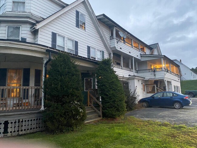 2 Wilson Street in Barre, VT - Building Photo - Building Photo