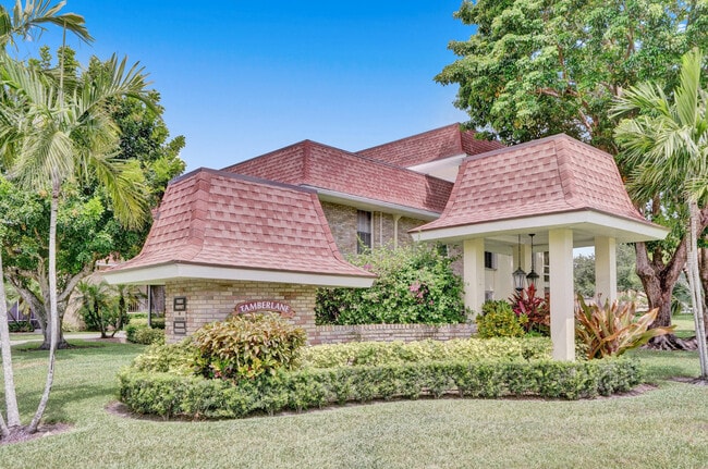 5580 Tamberlane Cir in Palm Beach Gardens, FL - Building Photo - Building Photo