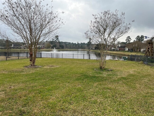 9311 E Lakeside Dr in Magnolia, TX - Building Photo - Building Photo