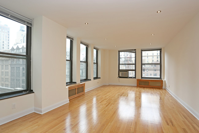 Gramercy Park Lofts in New York, NY - Building Photo - Interior Photo