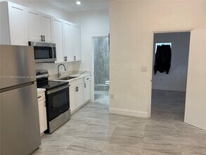 7840 NW 5th Ave-Unit -3 in Miami, FL - Building Photo - Building Photo