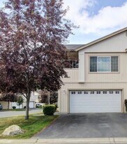 2258 Jasper Ln in Anchorage, AK - Building Photo