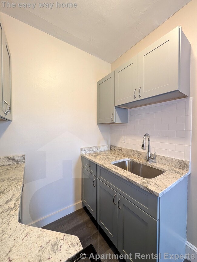 4 Cogswell Ave in Cambridge, MA - Building Photo - Building Photo