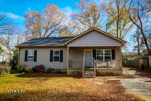 1914 Dupont St in Chattanooga, TN - Building Photo