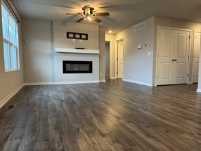 2200 Barry Dr in Adel, IA - Building Photo - Building Photo