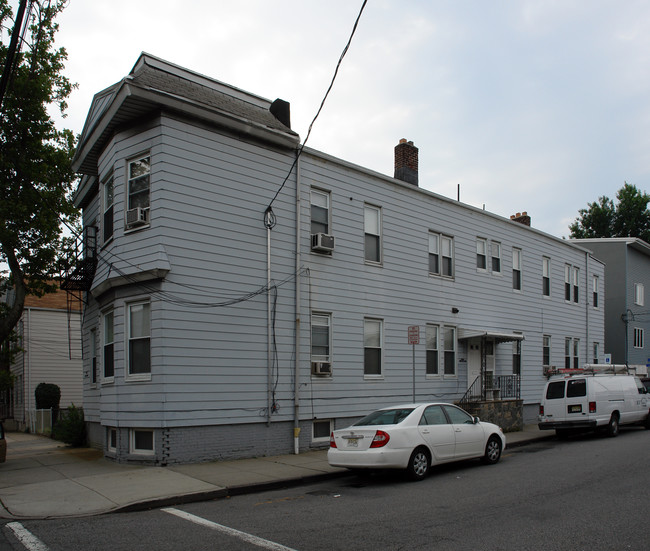 67 Elm Rd in Newark, NJ - Building Photo - Building Photo