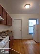 2648 N Spaulding Ave, Unit 2621-2E in Chicago, IL - Building Photo - Building Photo