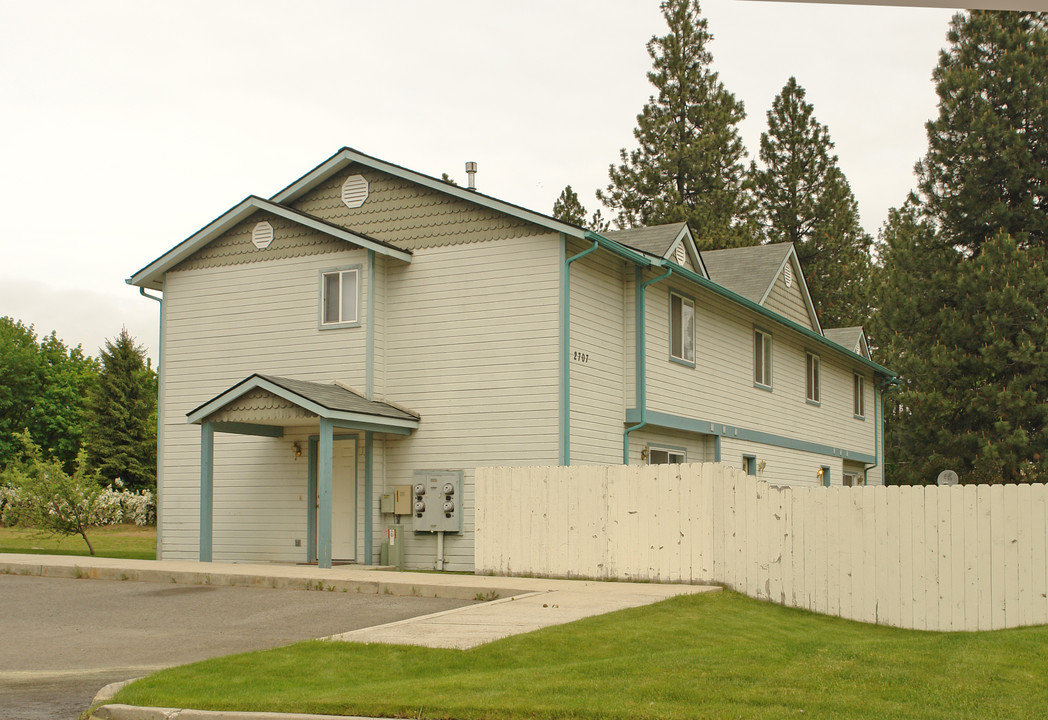 4-Plex W Land for 16 more in Coeur d'Alene, ID - Building Photo