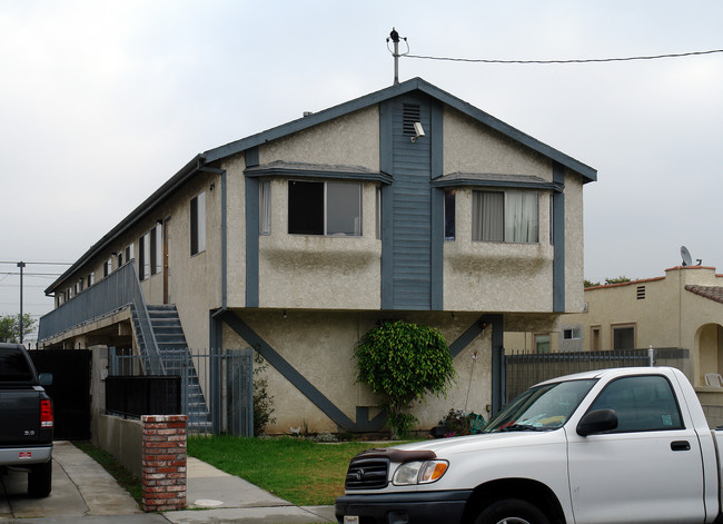 4553 W 116th St in Hawthorne, CA - Building Photo - Building Photo