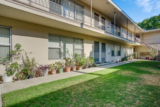 36 unit apartment building in Long Beach, CA - Building Photo - Building Photo