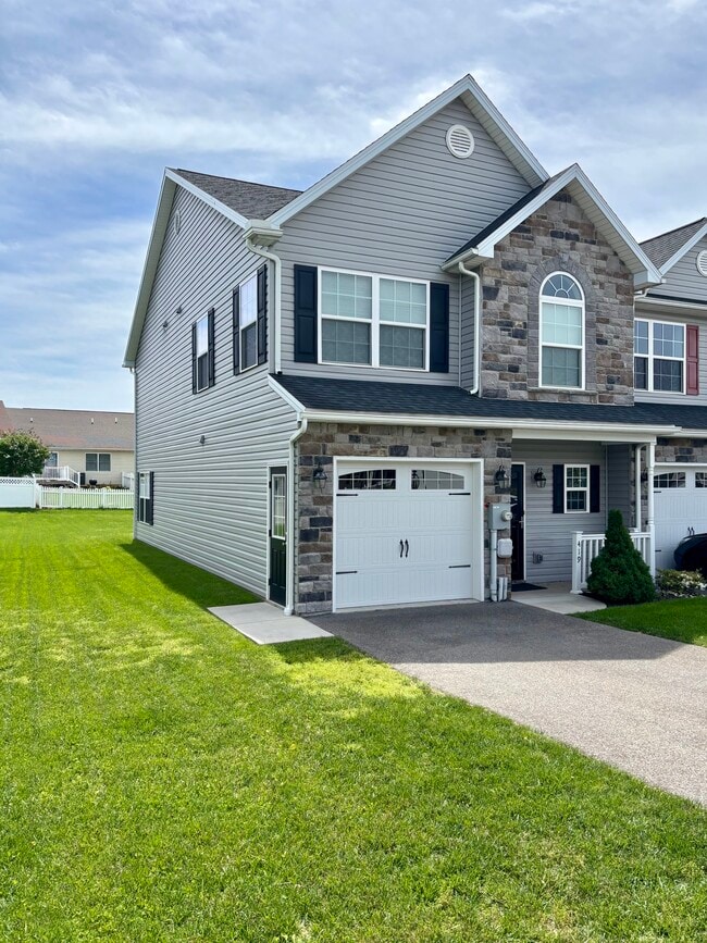 419 Tritle Ave in Waynesboro, PA - Building Photo - Building Photo