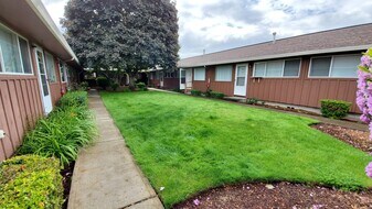 701 Lockwood Ln S, Unit 719