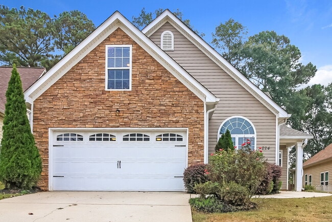 property at 224 Greenview Dr