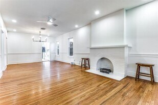 4601 Pershing Ave in Fort Worth, TX - Building Photo