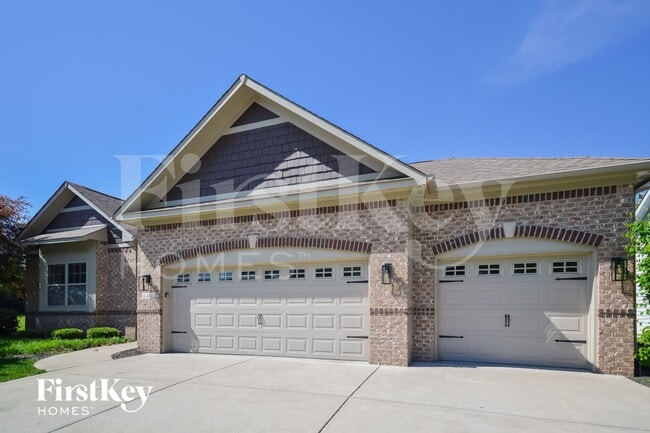 4405 Nottinghill Dr in Avon, IN - Building Photo - Building Photo