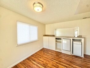 8405 Butternut Dr in Citrus Heights, CA - Building Photo - Building Photo