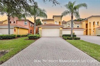 7210 Bergamo Way in Ft. Myers, FL - Building Photo - Building Photo
