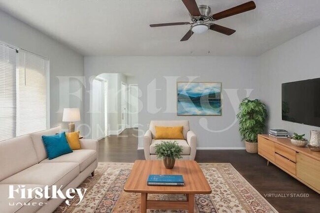 property at 3423 SE 8th Pl