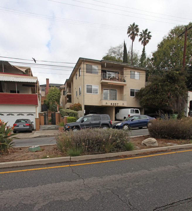 4207 Franklin Ave in Los Angeles, CA - Building Photo