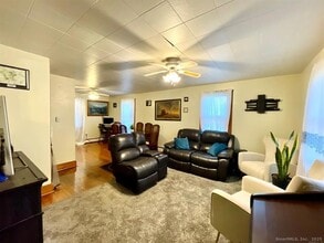 131 Greenwood St, Unit 0816 in Watertown, CT - Building Photo - Building Photo