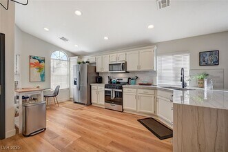 1808 Stablegate Ave in Henderson, NV - Building Photo - Building Photo