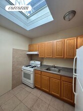 651 Evergreen Ave in Brooklyn, NY - Building Photo - Building Photo