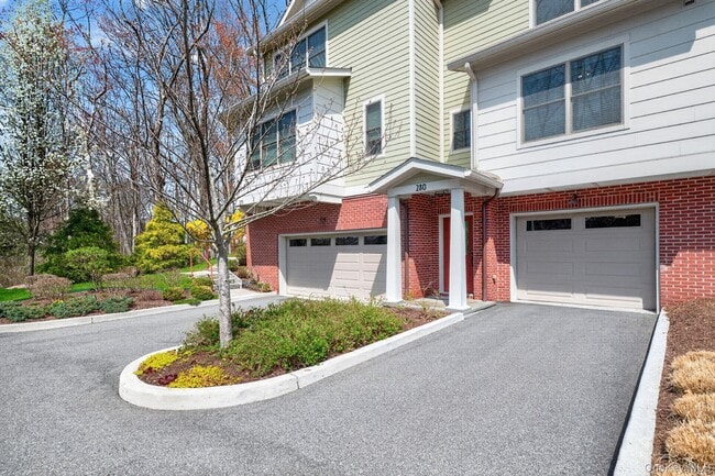 280 Boulder Ridge Rd in South Salem, NY - Building Photo - Building Photo
