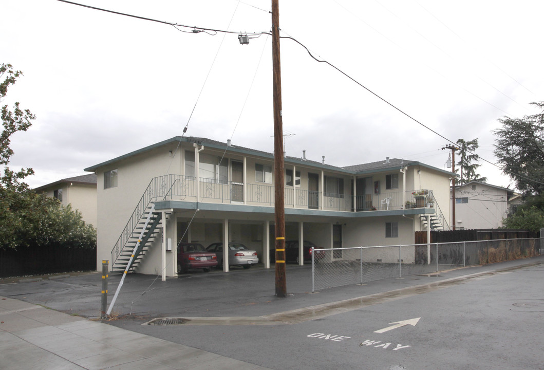 452 S Bernardo Ave in Sunnyvale, CA - Foto de edificio