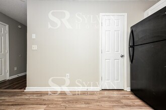 3653 Silver Springs Ct in Decatur, GA - Building Photo - Building Photo