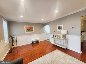 12607 English Orchard Ct in Silver Spring, MD - Building Photo - Building Photo