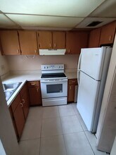 1906 Honour Rd in Orlando, FL - Building Photo - Building Photo
