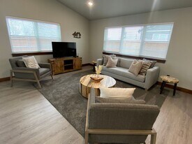 139 One Wy Lp in Hamilton, MT - Building Photo