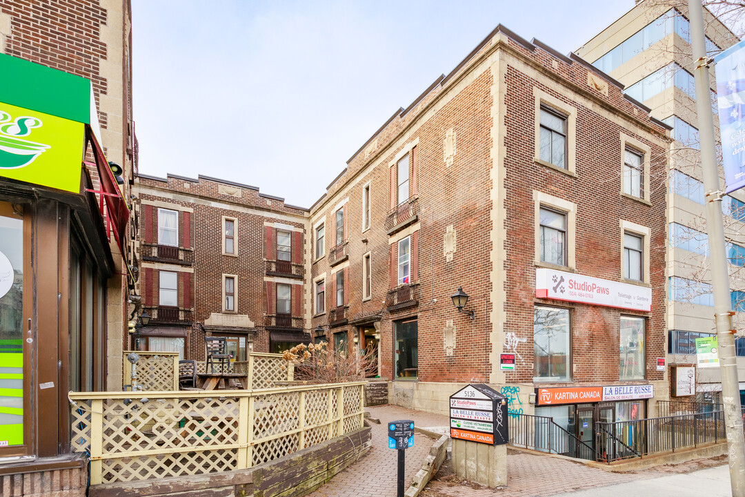 5136 Décarie Boul in Montréal, QC - Building Photo