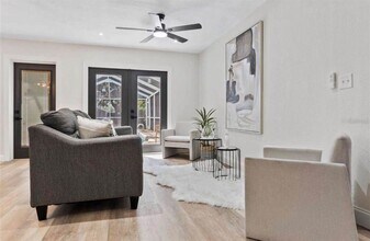 4412 W Pearl Ave in Tampa, FL - Building Photo - Building Photo