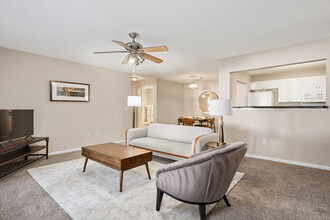 Chapel Creek Apartments in Fultondale, AL - Building Photo - Interior Photo