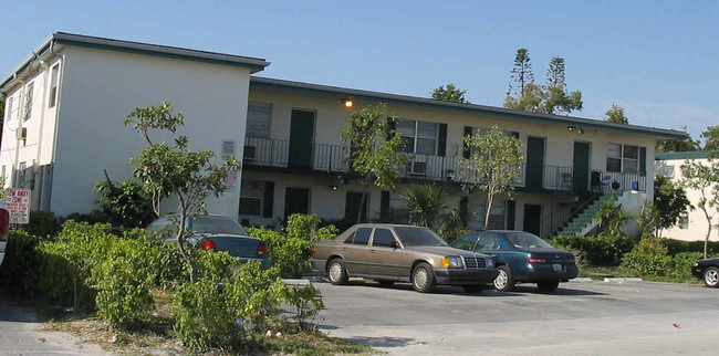 Noor 60 Units in Pompano Beach, FL - Foto de edificio - Building Photo