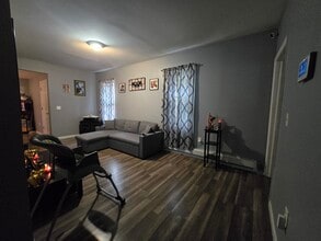 90 Wakeman Ave, Unit 2 in Newark, NJ - Building Photo - Building Photo