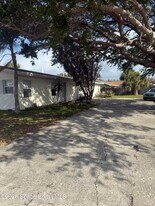 140 Niemira Ave in Indialantic, FL - Building Photo