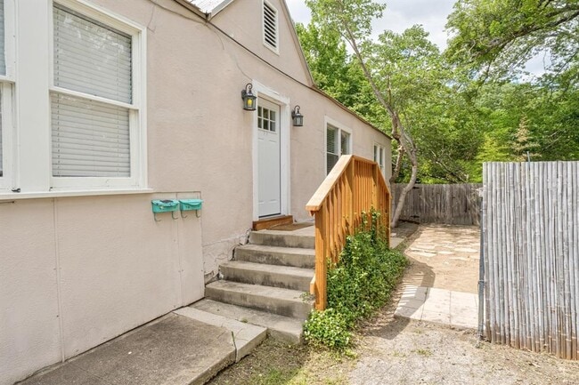 1812 Ford St in Austin, TX - Building Photo - Building Photo