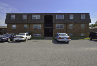 South Woodland Apartments in Radcliff, KY - Building Photo - Other