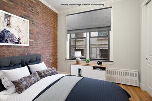 209 E 25th St, Unit 2D in New York, NY - Building Photo