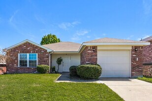6624 Cantata Ct in Dallas, TX - Building Photo