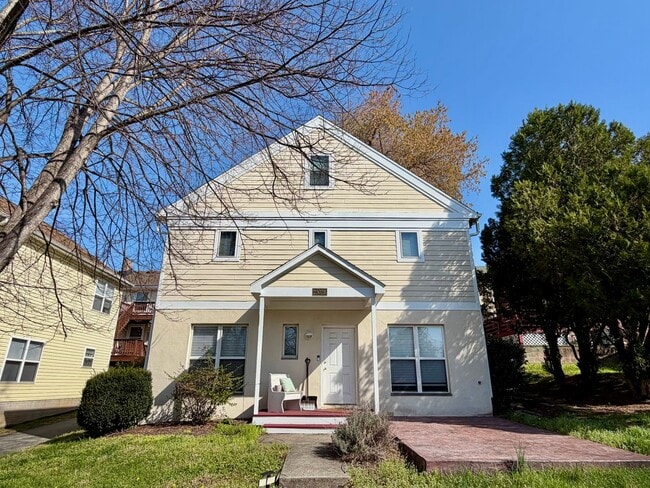 property at 2302 Fontaine Ave Ext