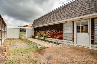 2518 NW 62nd St in Oklahoma City, OK - Building Photo - Building Photo